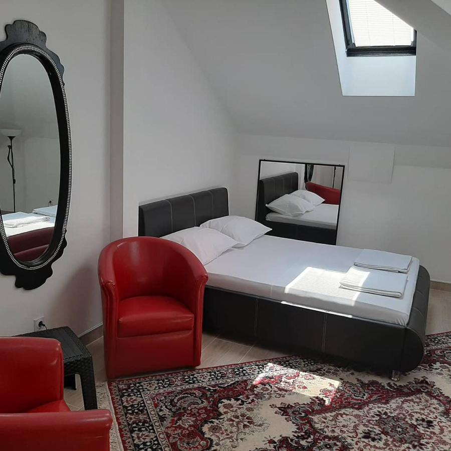 Apartamento Aleksandrija Ni Exterior foto
